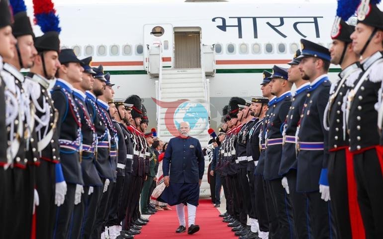Hindistanın baş naziri Modi italyan həmkarı Meloni ilə görüşüb