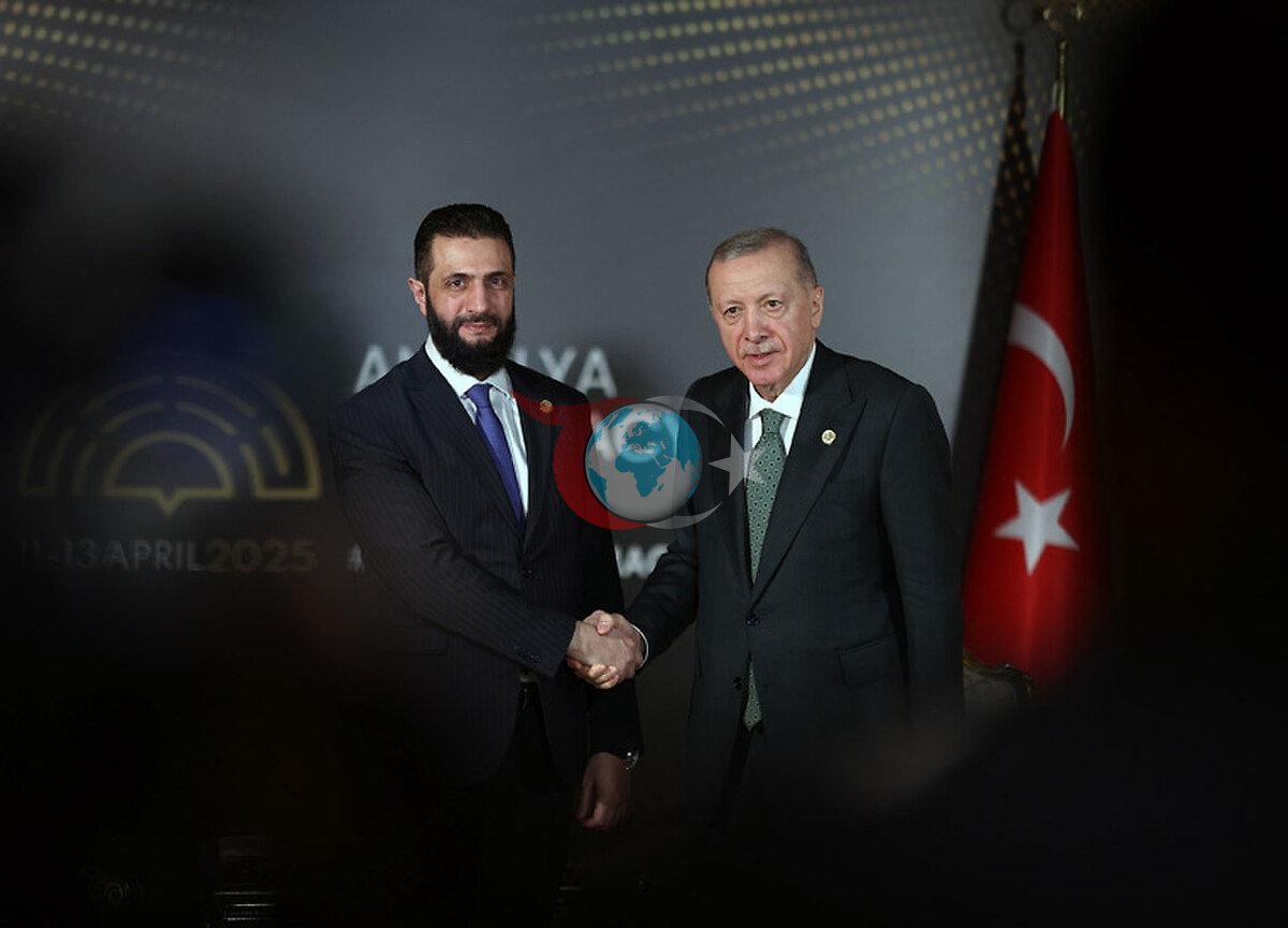A photo from President Recep Tayyip Erdoğan's meeting with Syrian President Ahmed Shara at the Antalya Diplomatic Forum, 17 April 2026 