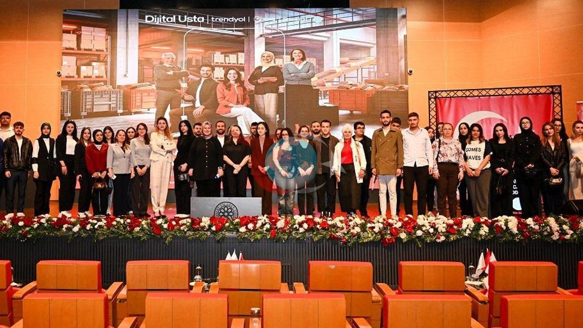 Kayseri'de Dijital Usta Projesi Gençleri ve KOBİ'leri Buluşturdu