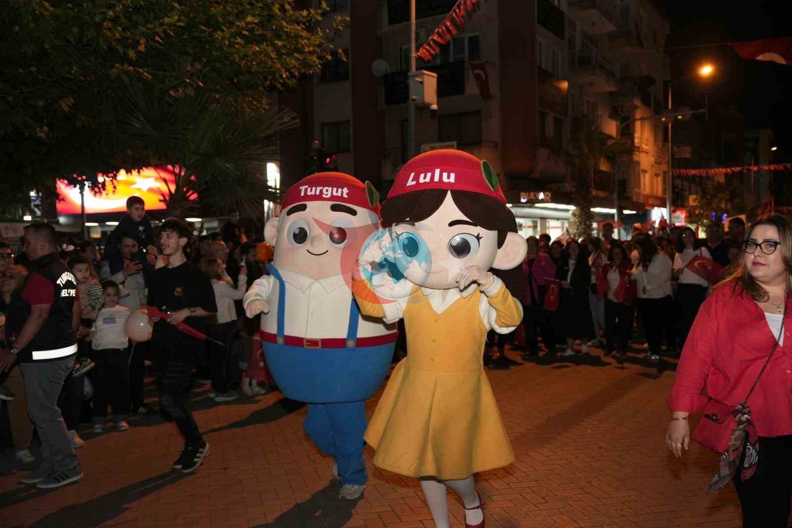 19-may Turgutludagi jo'shqinlik: Yoshlik va sport bayramini nishonlash