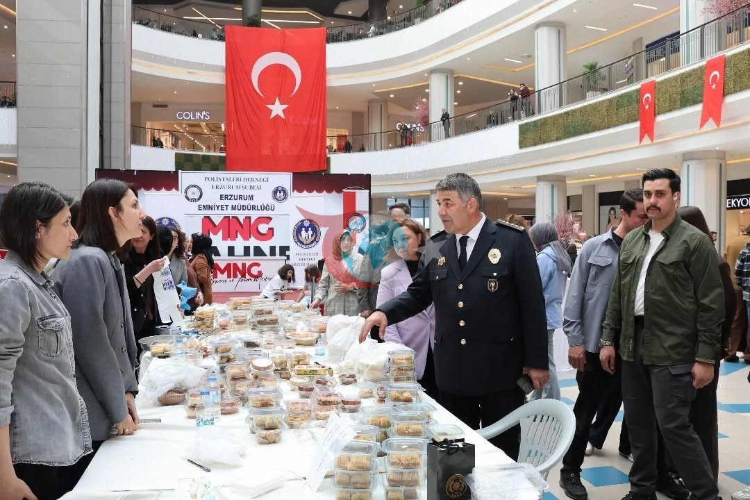 Erzurum’da Polis Eşlerinden Hayırseverlik Çarşısı Açıldı