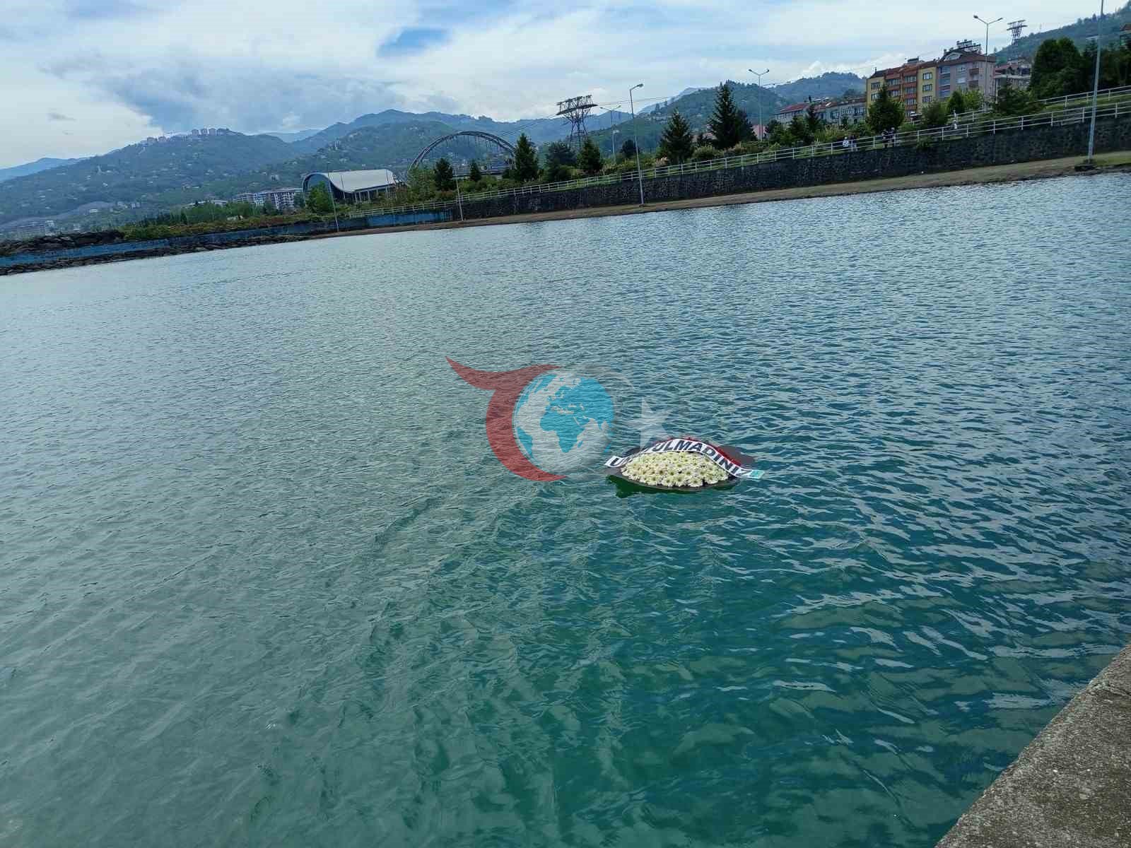 26 il əvvəl Trabzonda dəniz faciəsində həyatını itirən 38 nəfər unudulmadı. İllər</h2><p>Bu cür anma mərasimləri keçmişin ağrılı xatirələrini yaşatmaqla sosial şüurun artırılması məqsədi daşıyır. Növbəti illərdə bu tədbirlərin daha geniş iştirakla keçiriləcəyi və dəniz təhlükəsizliyi ilə bağlı tədbirlərin artırılacağı gözlənilir.</p>
                        </div>

                        <!-- Tags -->
                                                    <div class=