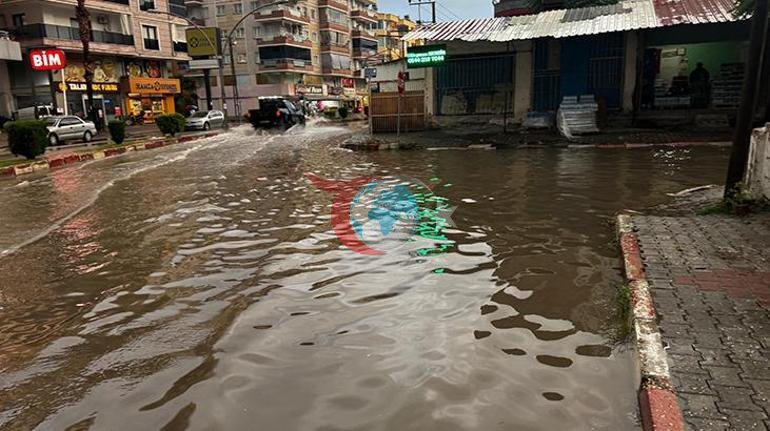 Güclü yağışlar Hatay Dörtyolda həyatı mənfi təsir etdi
