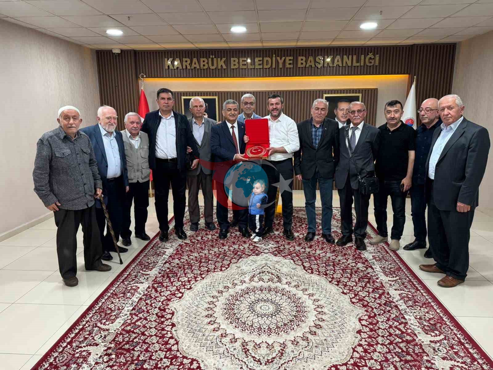 Mahalle sakinlerinden Başkan Çetinkaya’ya teşekkür ziyareti