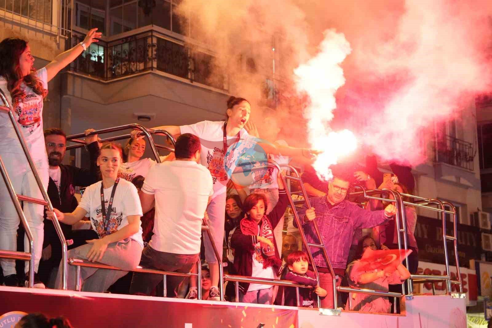 Turgutlu Belediyesi Kadın Basketbol Takımı, Süper Lig&rsquo;e yükseldi