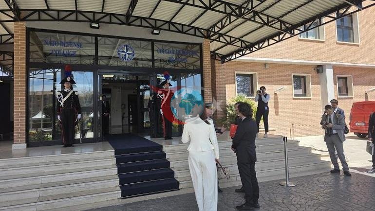 Roma’da ‘Ankara NATO Zirvesi Ekseninde İttifakın Güney Kanadı’ paneli düzenlendi