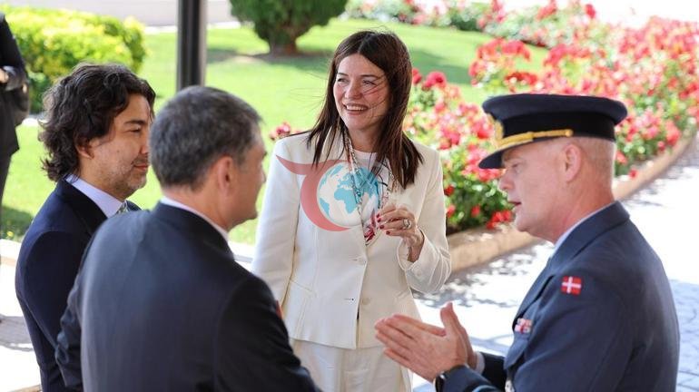 Roma’da ‘Ankara NATO Zirvesi Ekseninde İttifakın Güney Kanadı’ paneli düzenlendi
