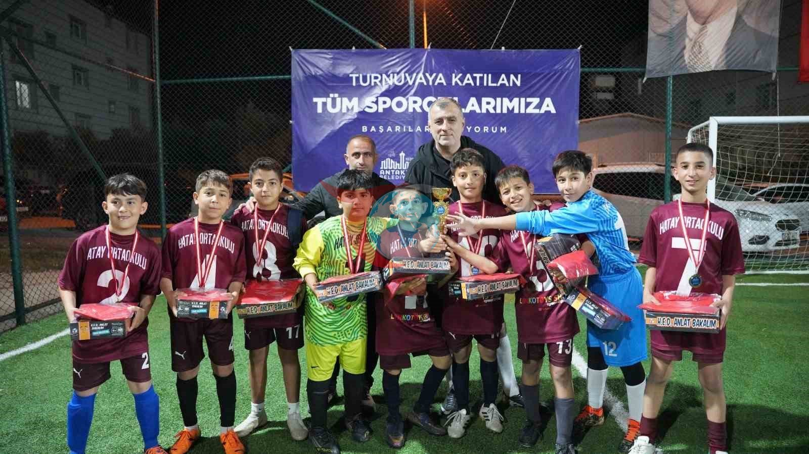 Antakya Belediyesi'nin Futbol Turnuvasında Büyük Çekişme