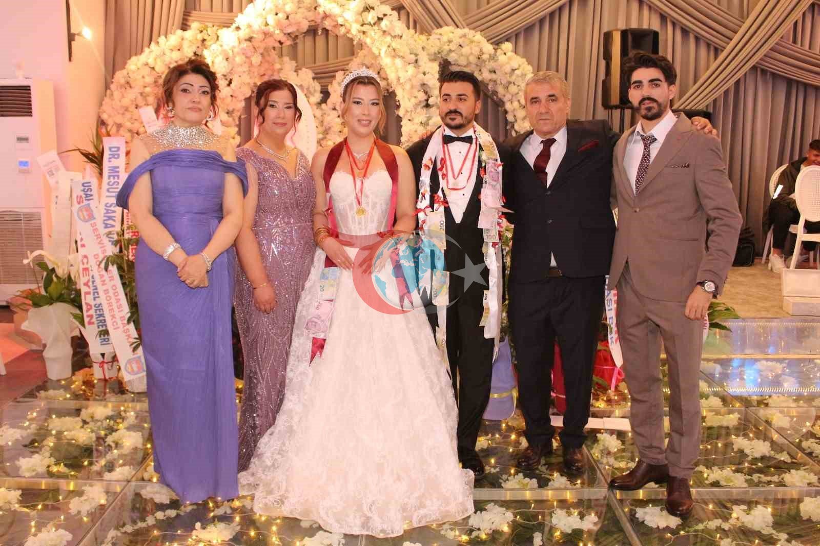 Uşak'ta 15 Şahitli Düğün Töreni: Unutulmaz Bir An
