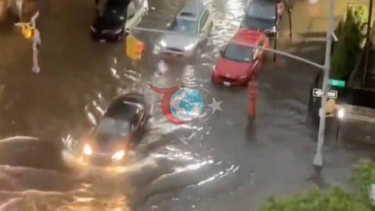 New York'ta Şiddetli Yağışlar Sel Felaketine Yol Açtı