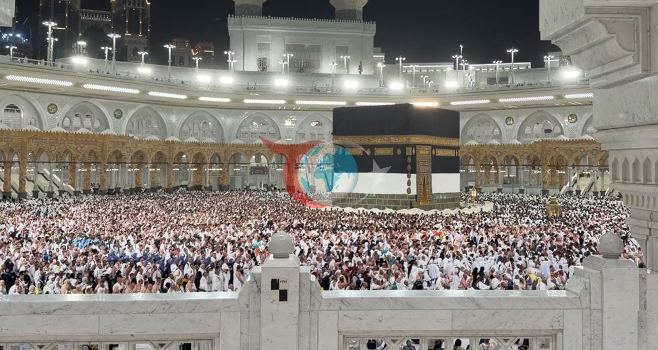 İranlı Türk Hacılar Suudi Arabistan'da Dikkat Çekiyor