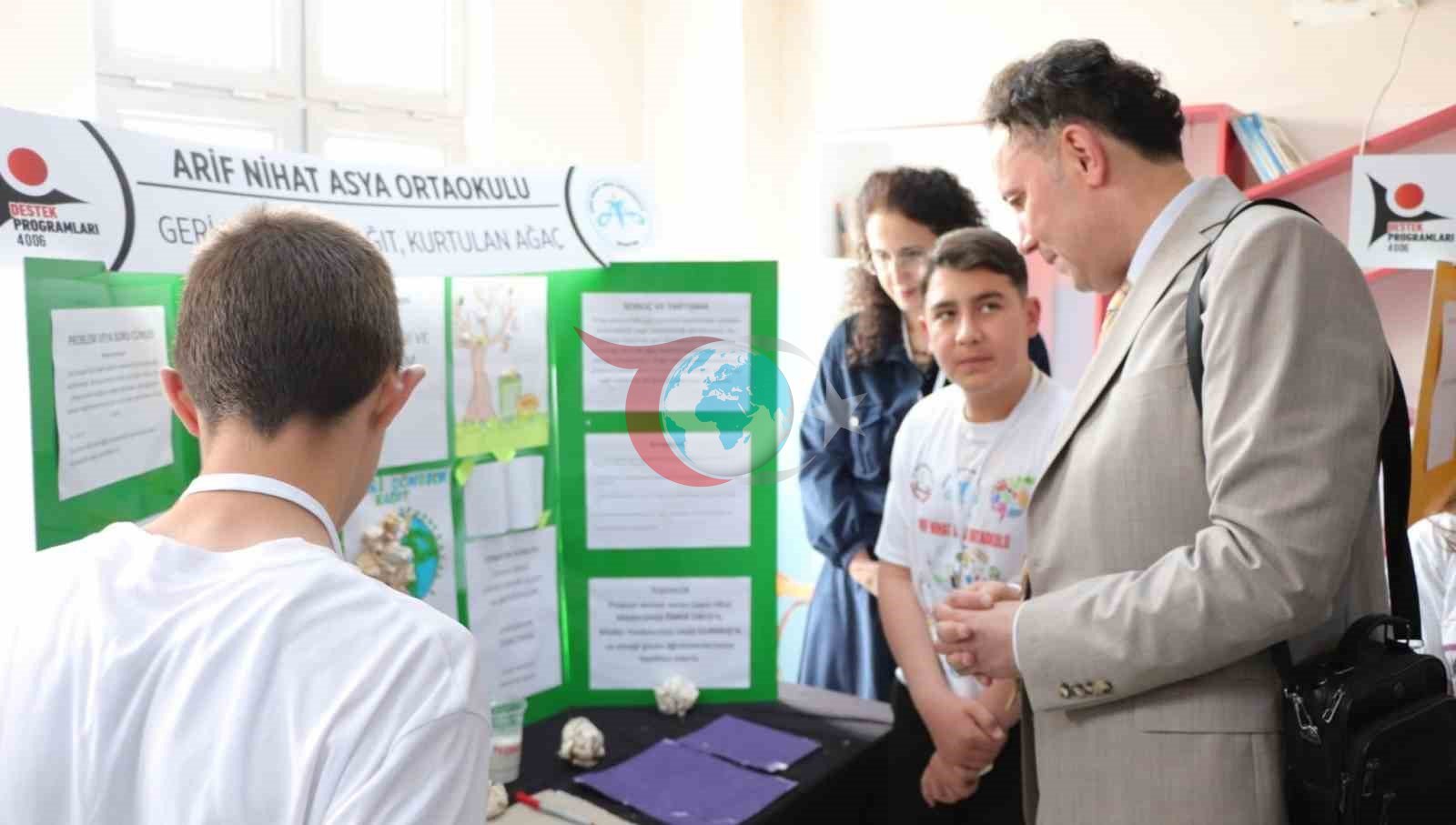 Bozüyük'te TÜBİTAK 4006-B Bilim Fuarı Kapılarını Açtı