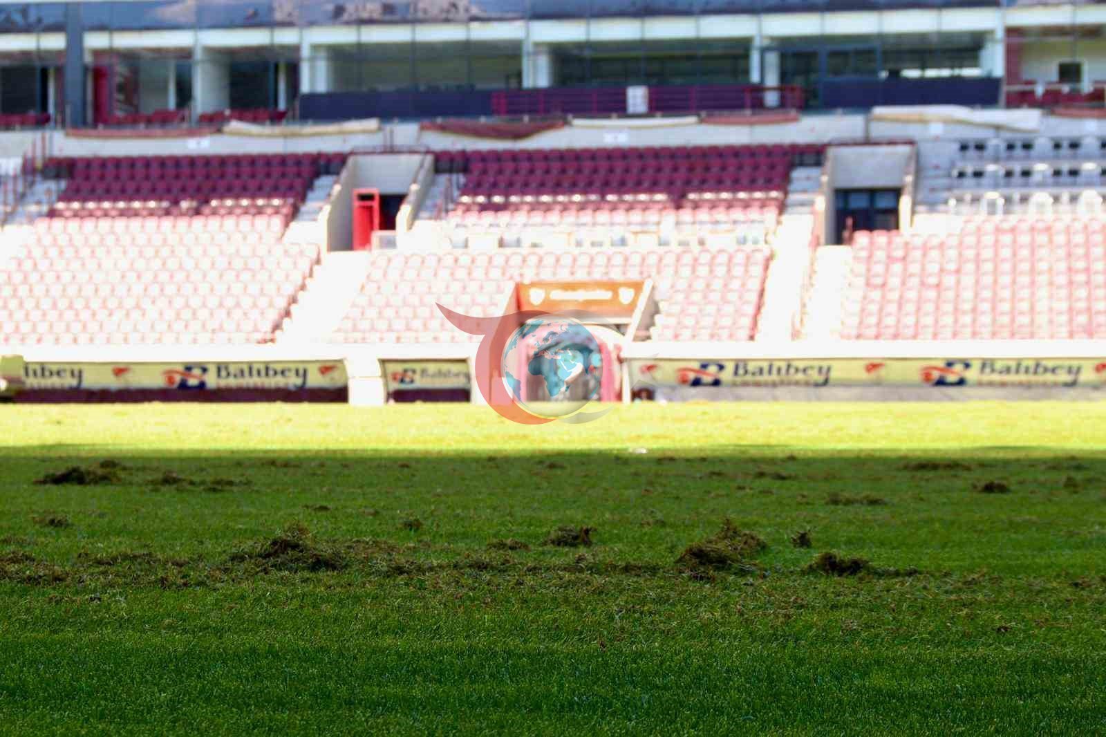 Elazığ Atatürk Stadyumu&rsquo;nda bakım ve yenileme çalışmaları başladı