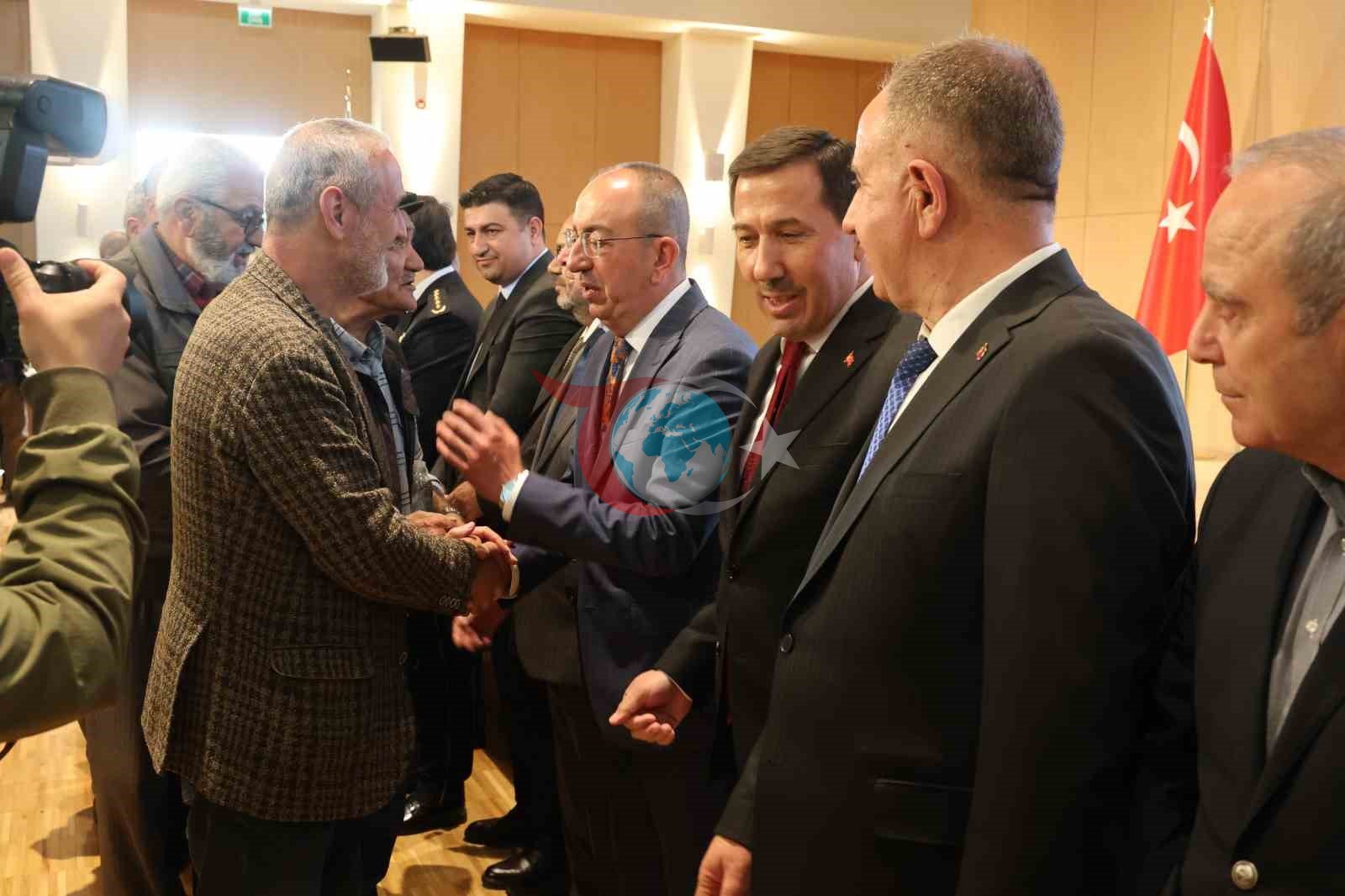 Konya&rsquo;da protokol bayramlaştı