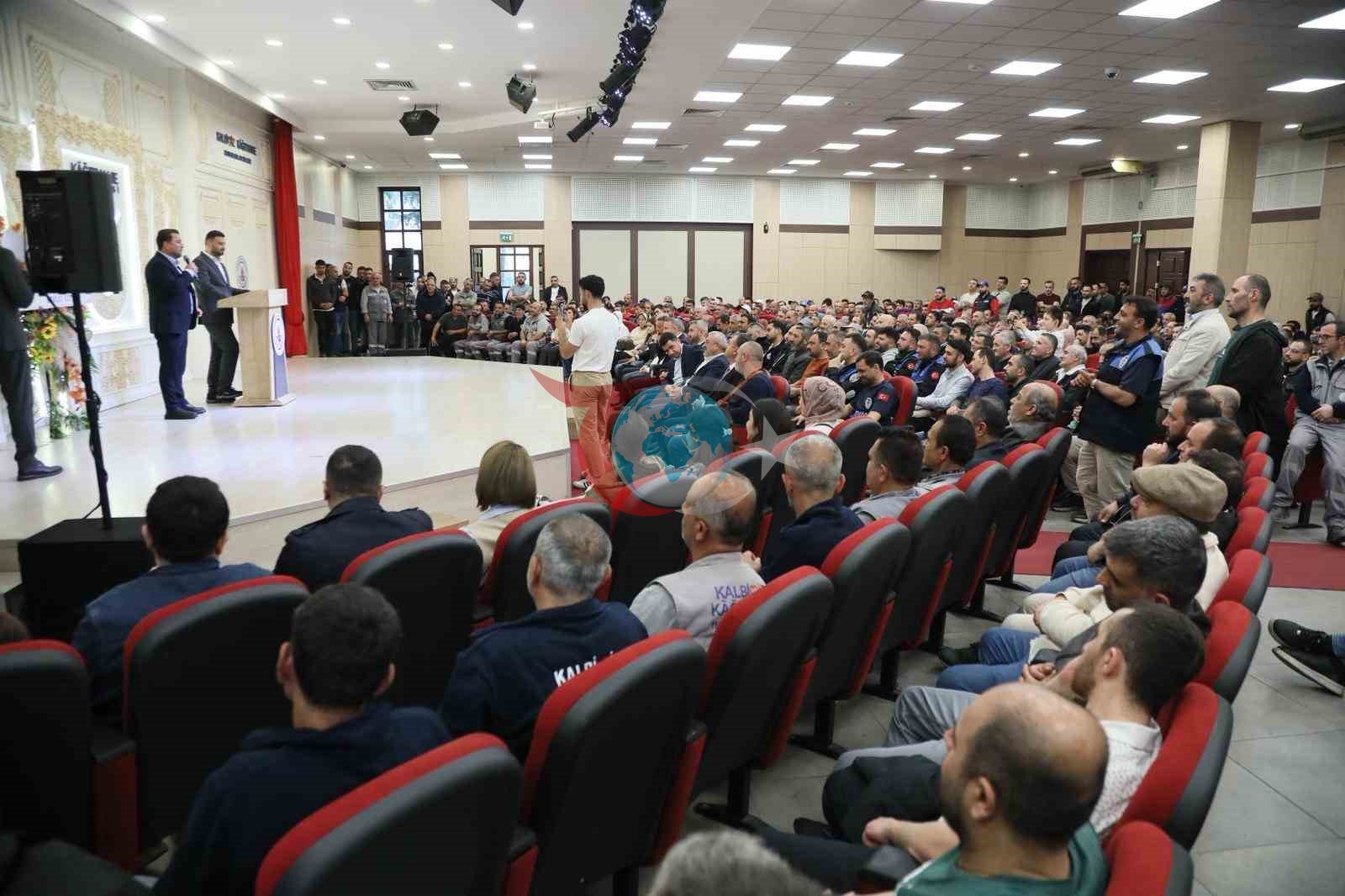 Prezident Öztekin Gurban baýramynda işgärler bilen duşuşdy