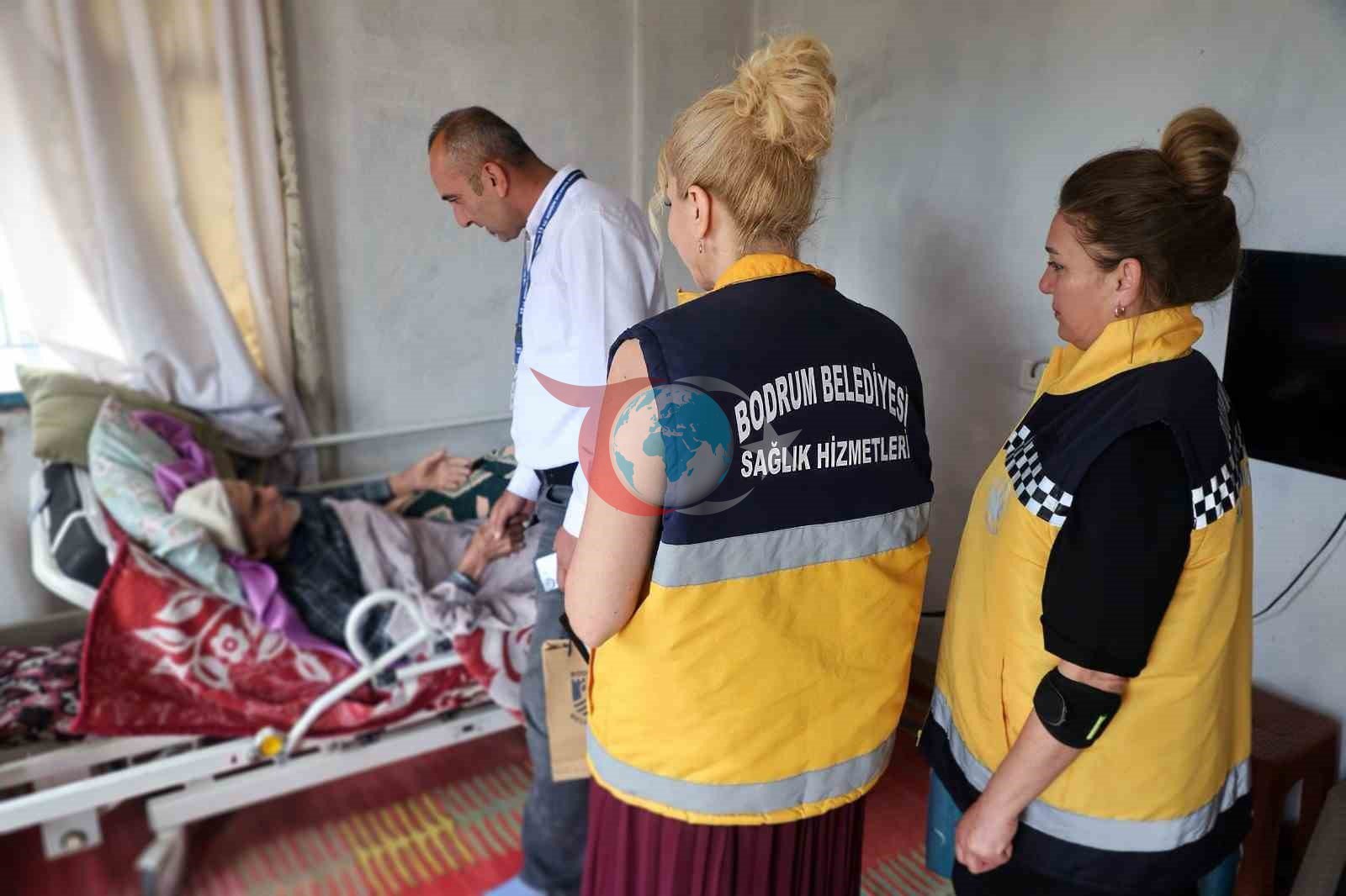 Bodrum Belediyesi'nden Yatağa Bağımlı Hastalara Anlamlı Bayram Ziyareti