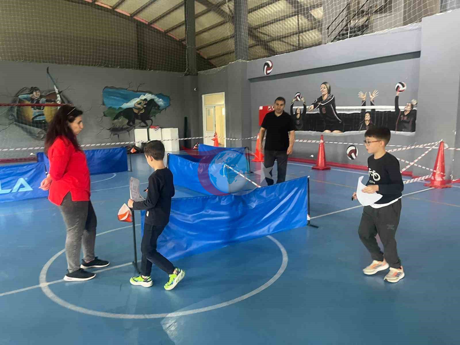 Tavşanlı'da Haritalarla Zamana Karşı Yarış: Gençler Oryantiringde Buluştu