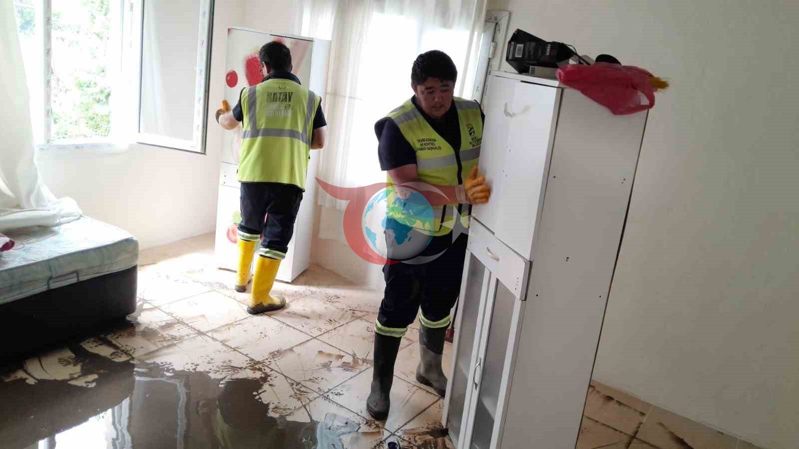 Dörtyol'da Şiddetli Yağışlar: HBB Ekipleri Kriz Yönetiminde