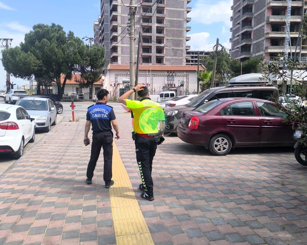 Turgutlu'da Zabıta ve Trafik Ekiplerinden Sıkı Denetim