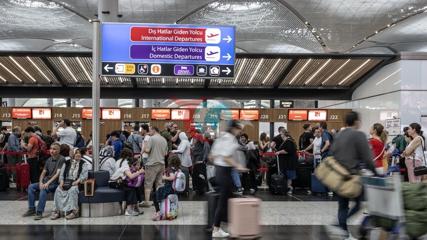 İstanbul Havalimanı'nda Bayram Tatili Öncesi Yoğunluk