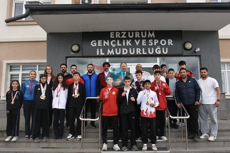 Erzurum'da Tekvando Madalyaları Çifte Başarı Getirdi