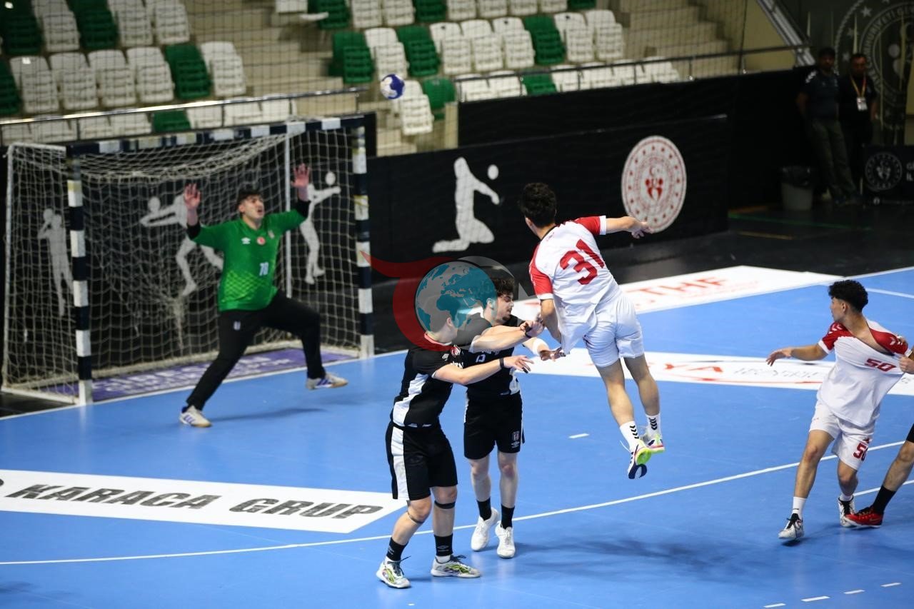 Beşiktaş, Giresun'da Hentbol Türkiye Şampiyonu Oldu