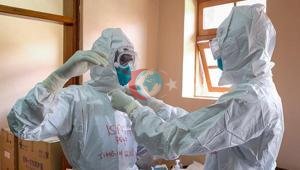 Ugandada aynı aileden altı kardeş Ebola virüsüne yakalandı