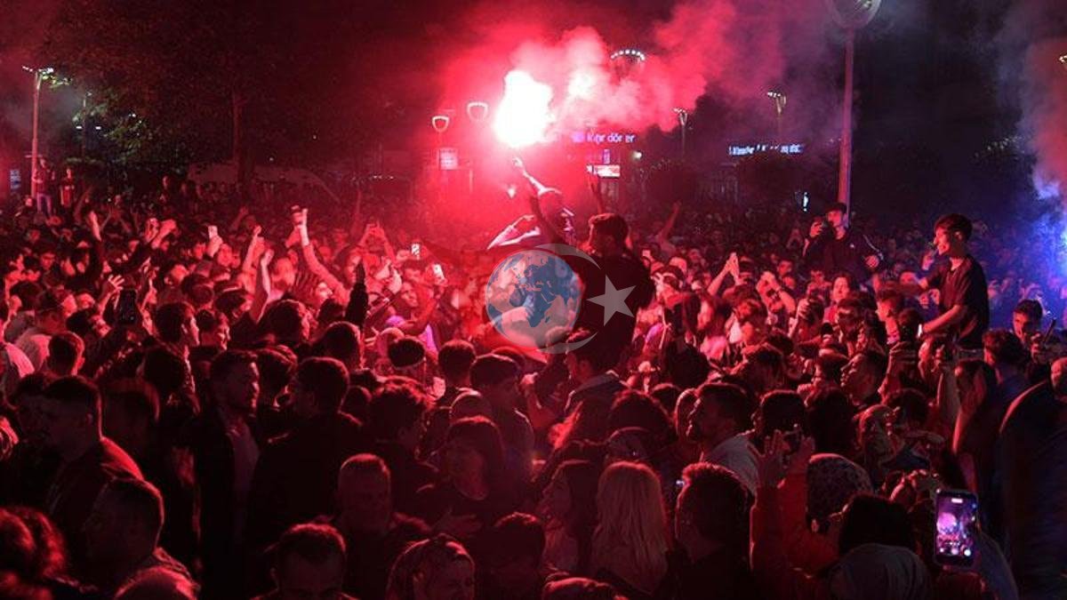 Trabzonsporun Kubok Qələbəsi Şəhərdə coşğu ilə qeyd olundu