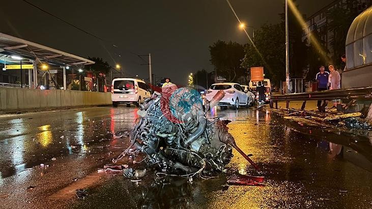 Bursa'da Şiddetli Kaza: Otomobil Parçalandı, İki Kişi Yaralandı