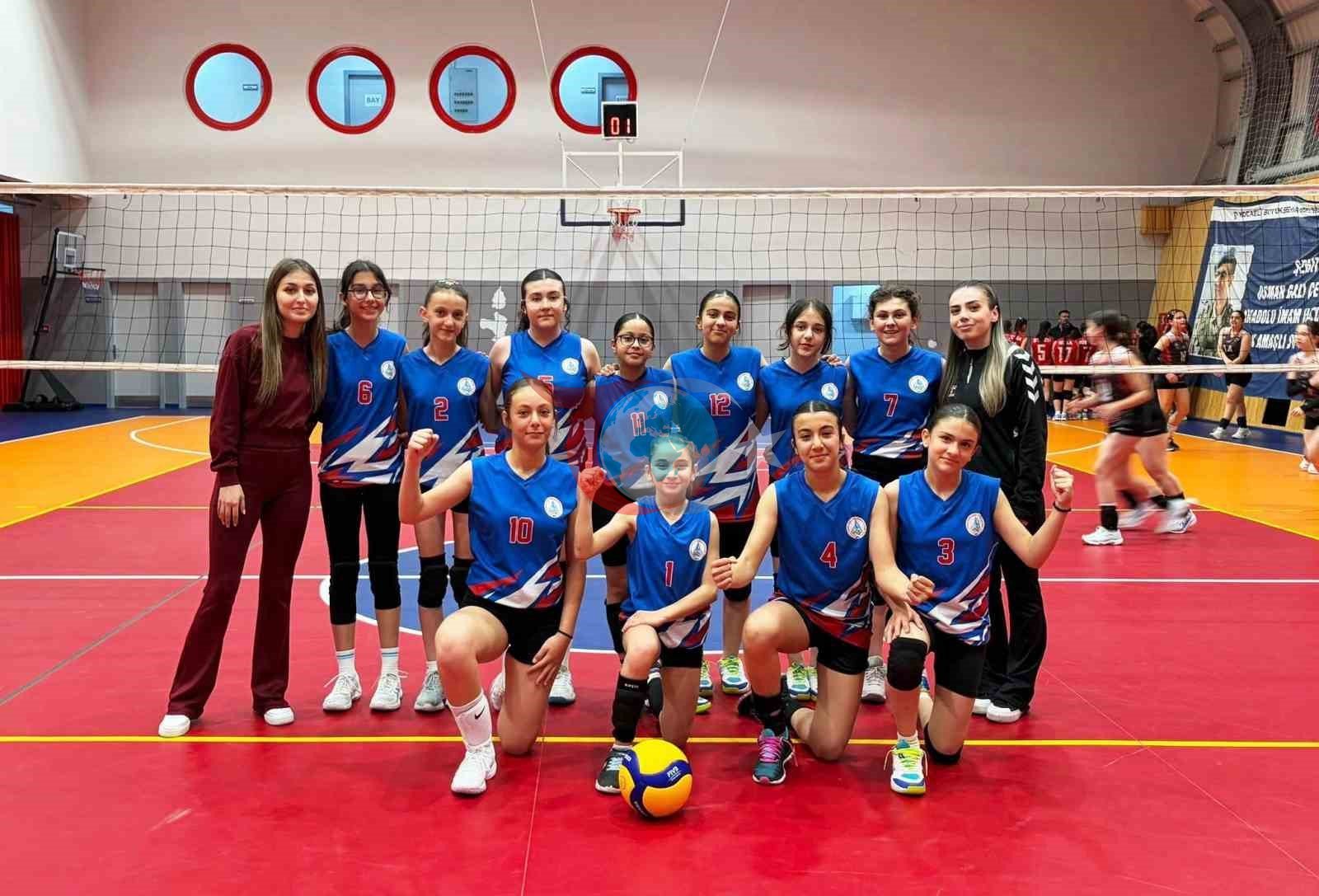 Körfez Gençlerbirliği Voleybol Takımı Sezona Galibiyetle Başladı