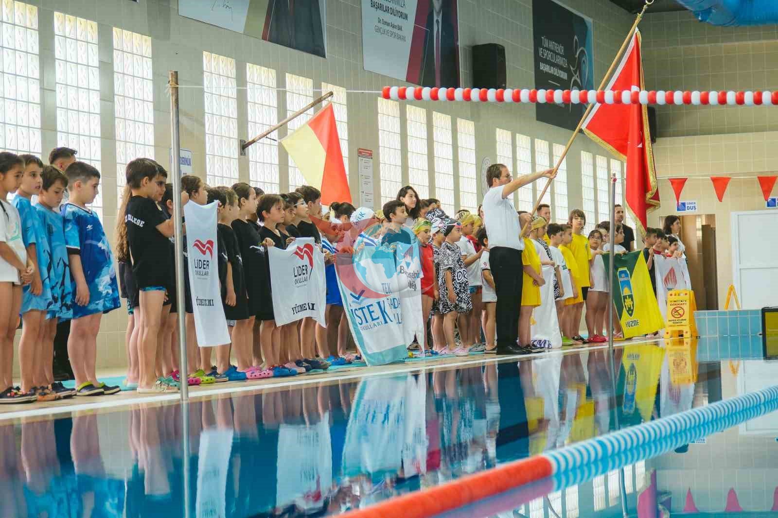 Aydın’da Minikler Yüzme İl Birinciliği Heyecanı Başladı