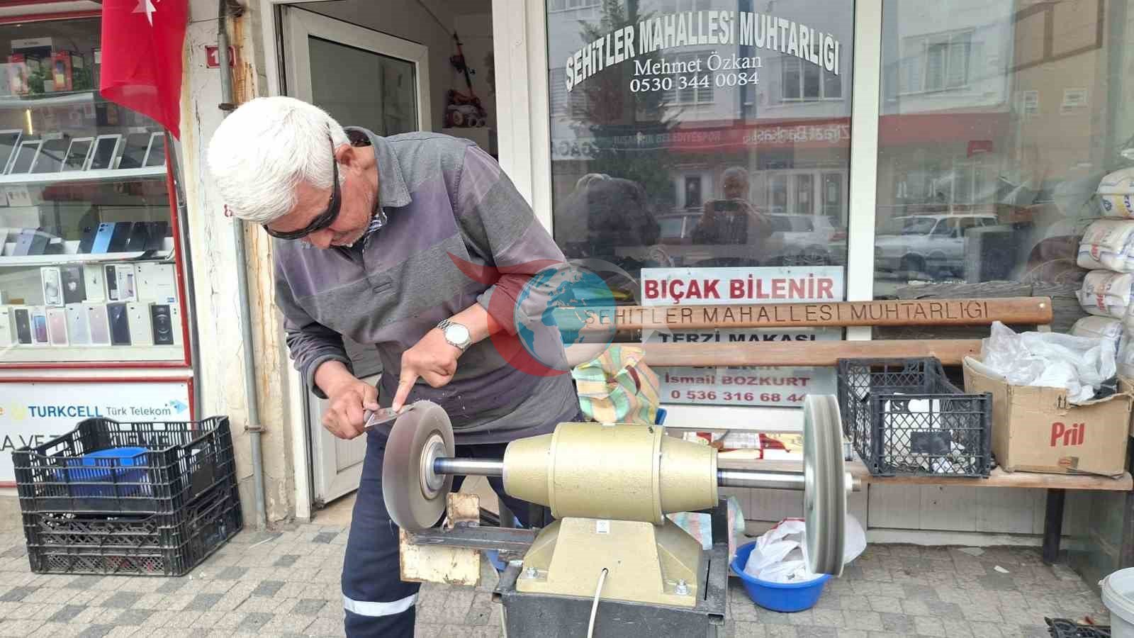 Hisarcık'ta Bıçak Bileyicileri Bayram Öncesi Yoğun Mesai Yapıyor
