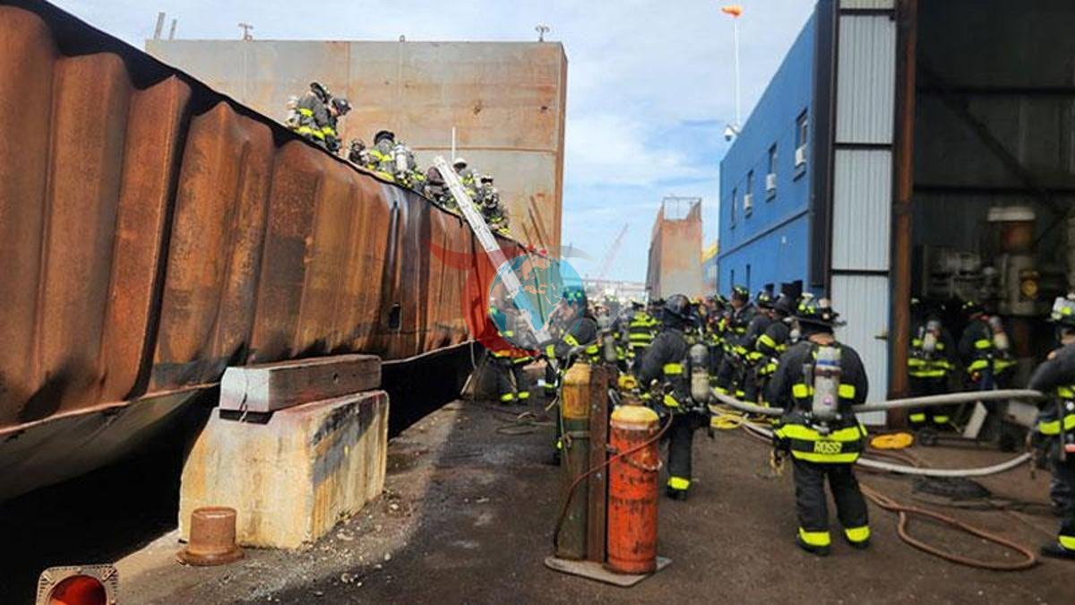 New York Tersanesinde Patlama: 1 Kişi Hayatını Kaybetti, 36 Yaralı