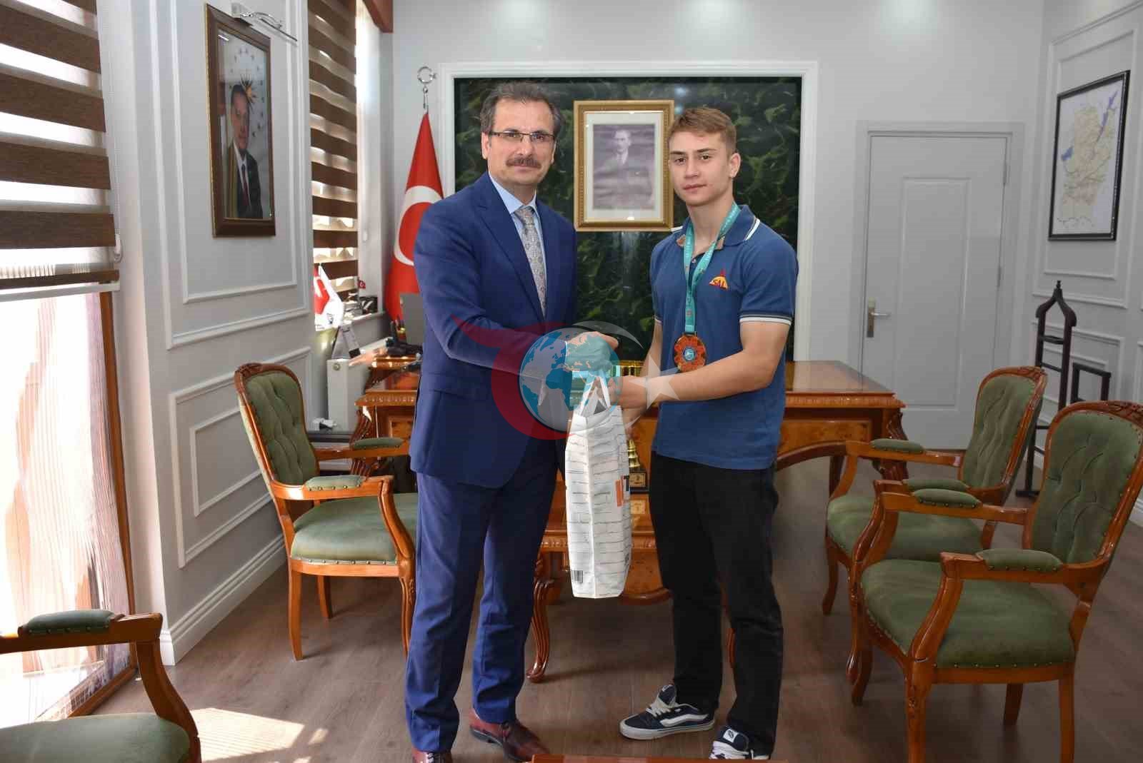 Салихли ауданының губернаторы Гүлдоған әлем чемпионы