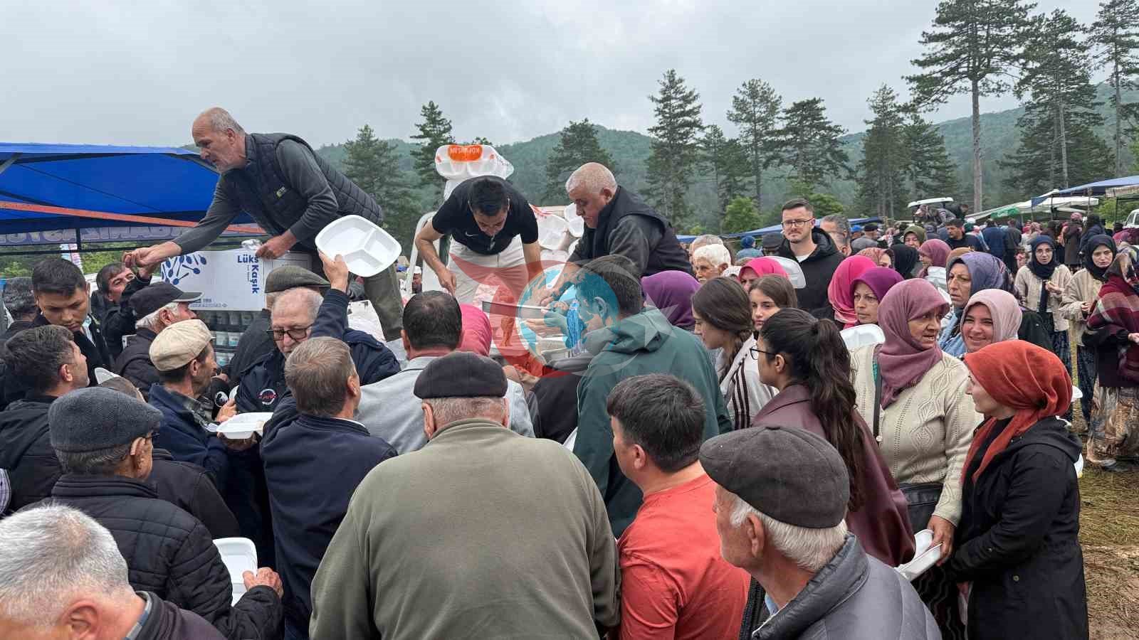 Çan'da Geleneksel Yörük Hayrı: Binlerce Kişi Katıldı