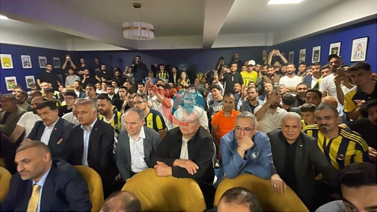 Aziz Yıldırım:Fenerbahçe’nin bu gidişatını durdurmak için geliyorum