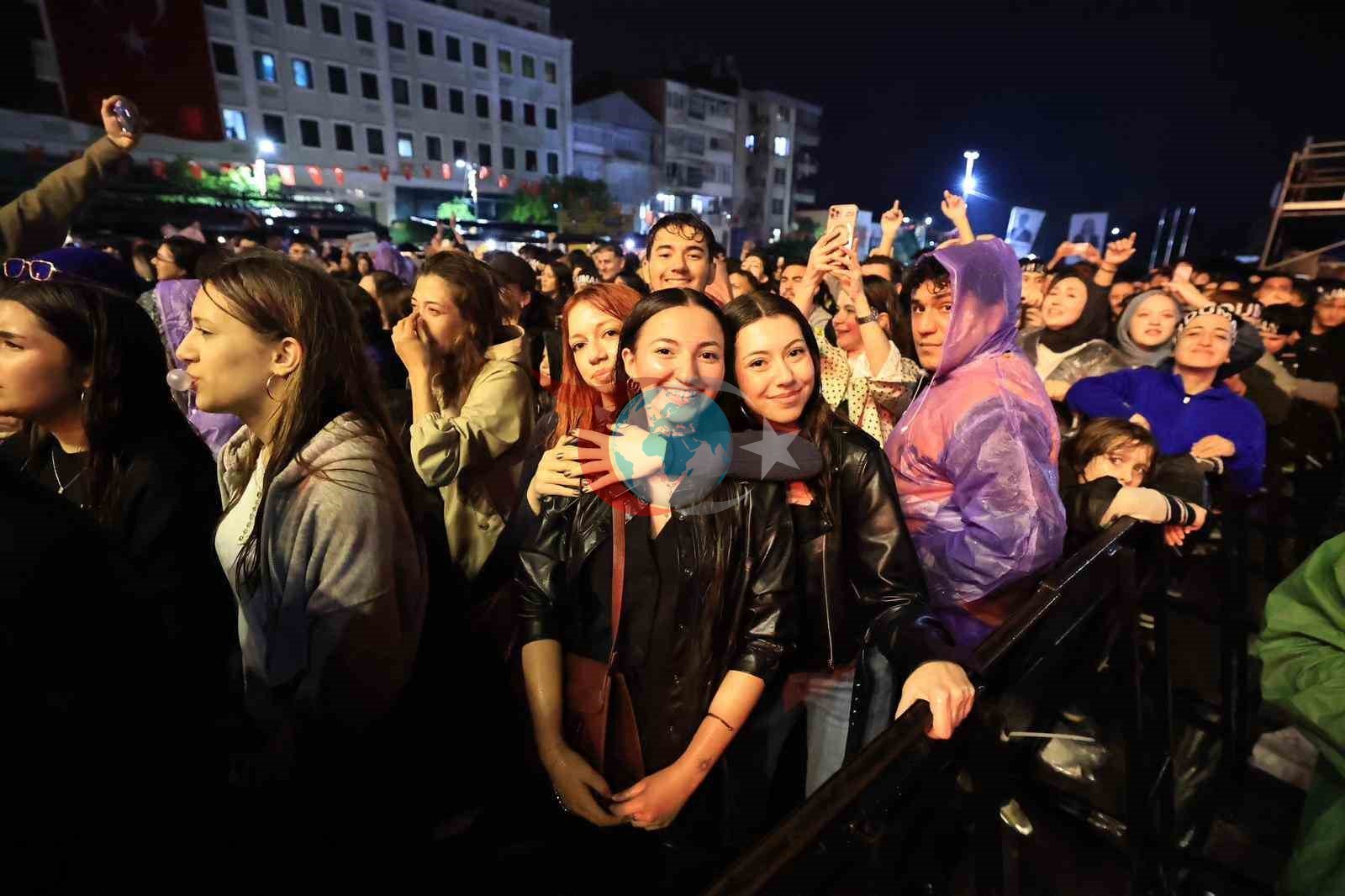 Duman konseriyle Gençlik Festivali&rsquo;ne muhteşem final