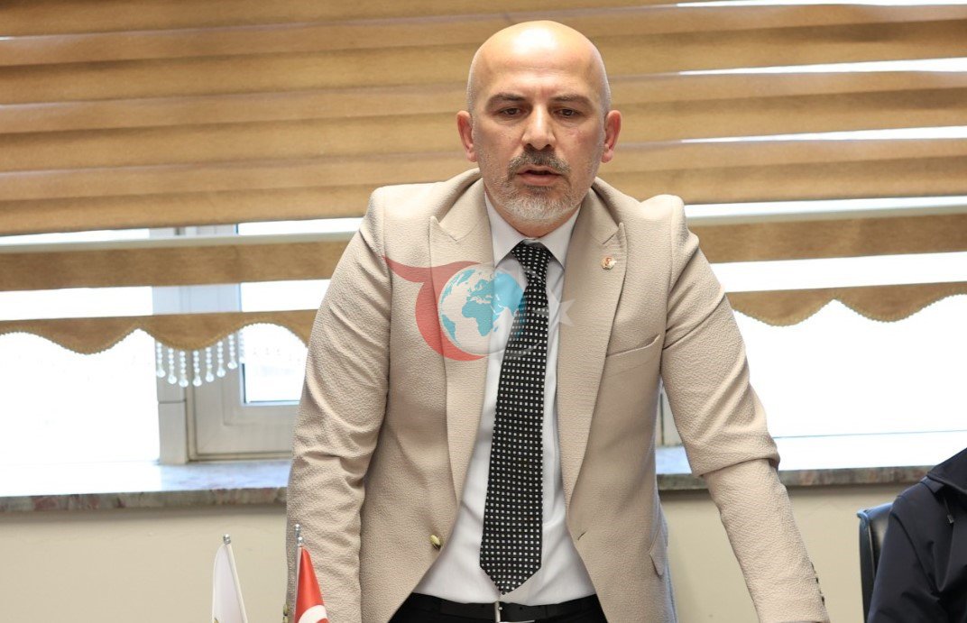 Murat Okutmuş Bayburt Gazeteciler Cemiyeti Başkanlığını Yeniledi