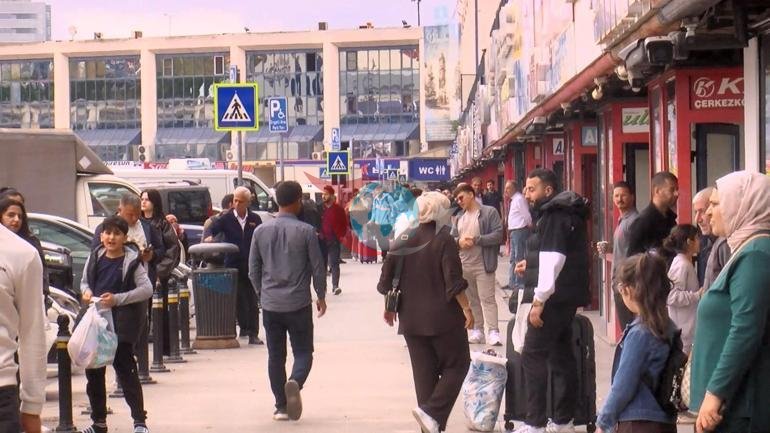 İstanbulda bayram göç Alarm kurup beklediler: Biz şanslı kişilerdeniz