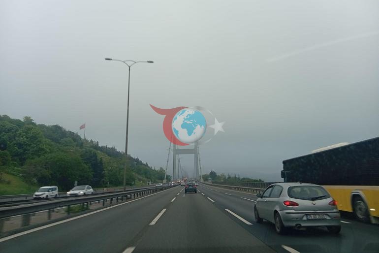 Qurban bayramının ikinci günündə İstanbulu duman bürüdü. Körpü yoxa çıxdı 