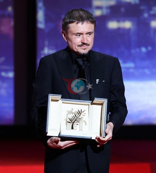 Altın Palmiye Ödülünün sahibi Rumen yönetmen Cristian Mungiu oldu