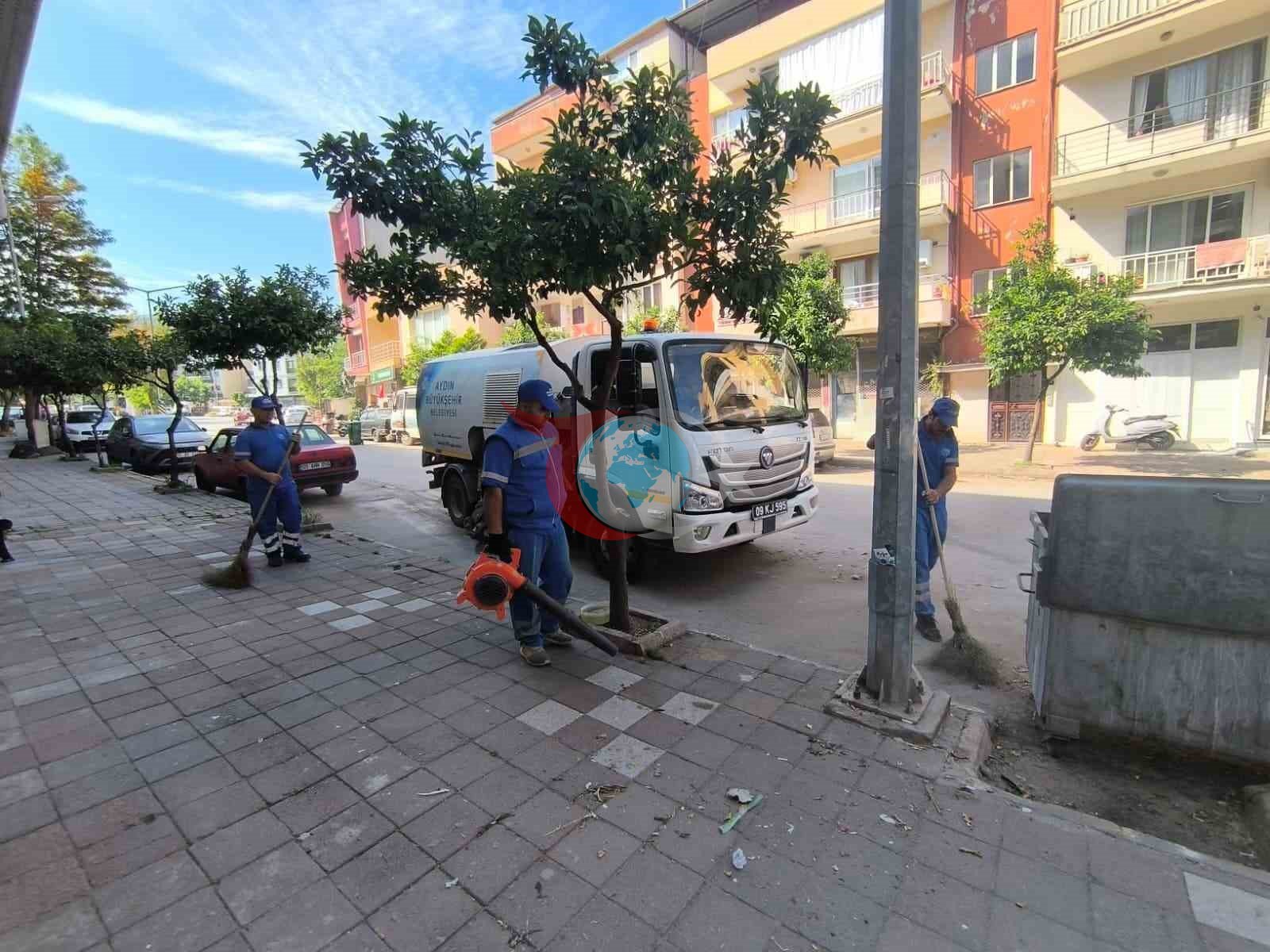 Kurban Bayramı Öncesi Didim ve Kuşadası'nda Yoğun Temizlik