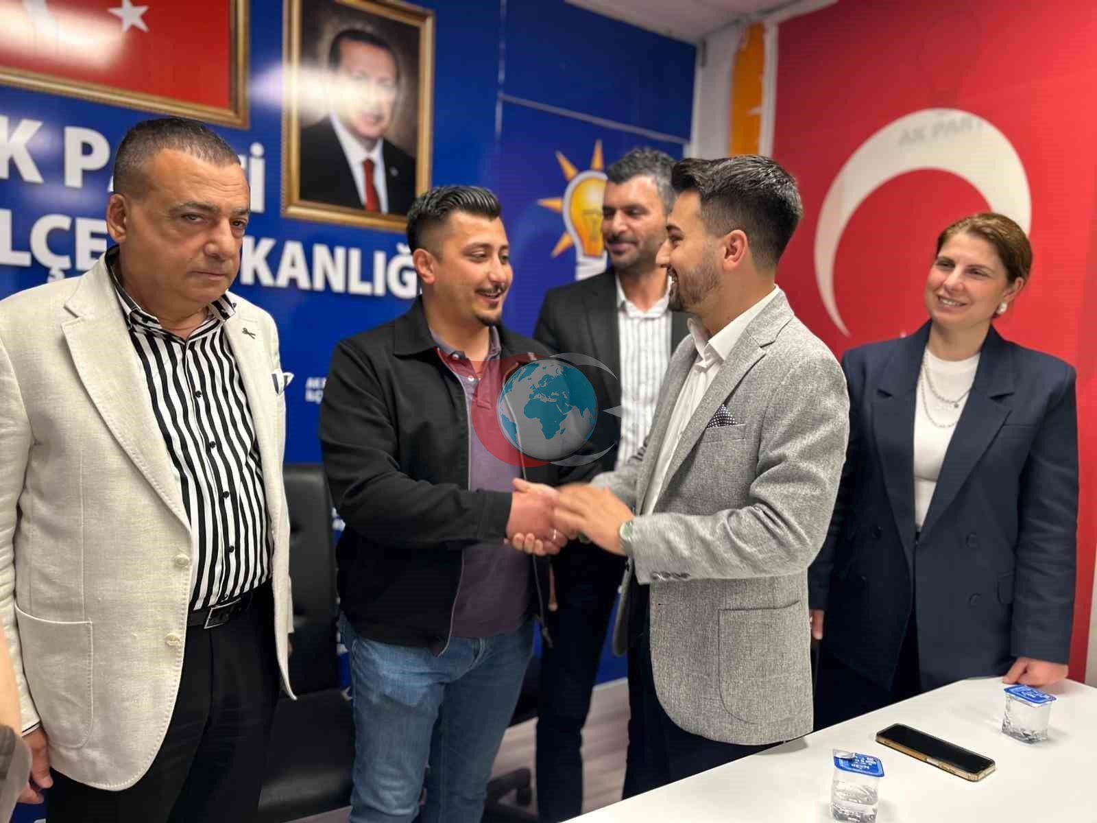 Denizli'de Siyasi Geçiş: CHP'li Başkan AK Parti'ye Katıldı