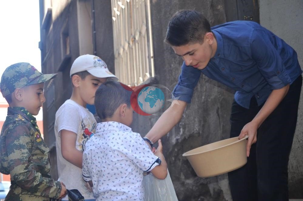 Erzurum'da Geleneksel 'Arafalık' Kutlaması Devam Ediyor