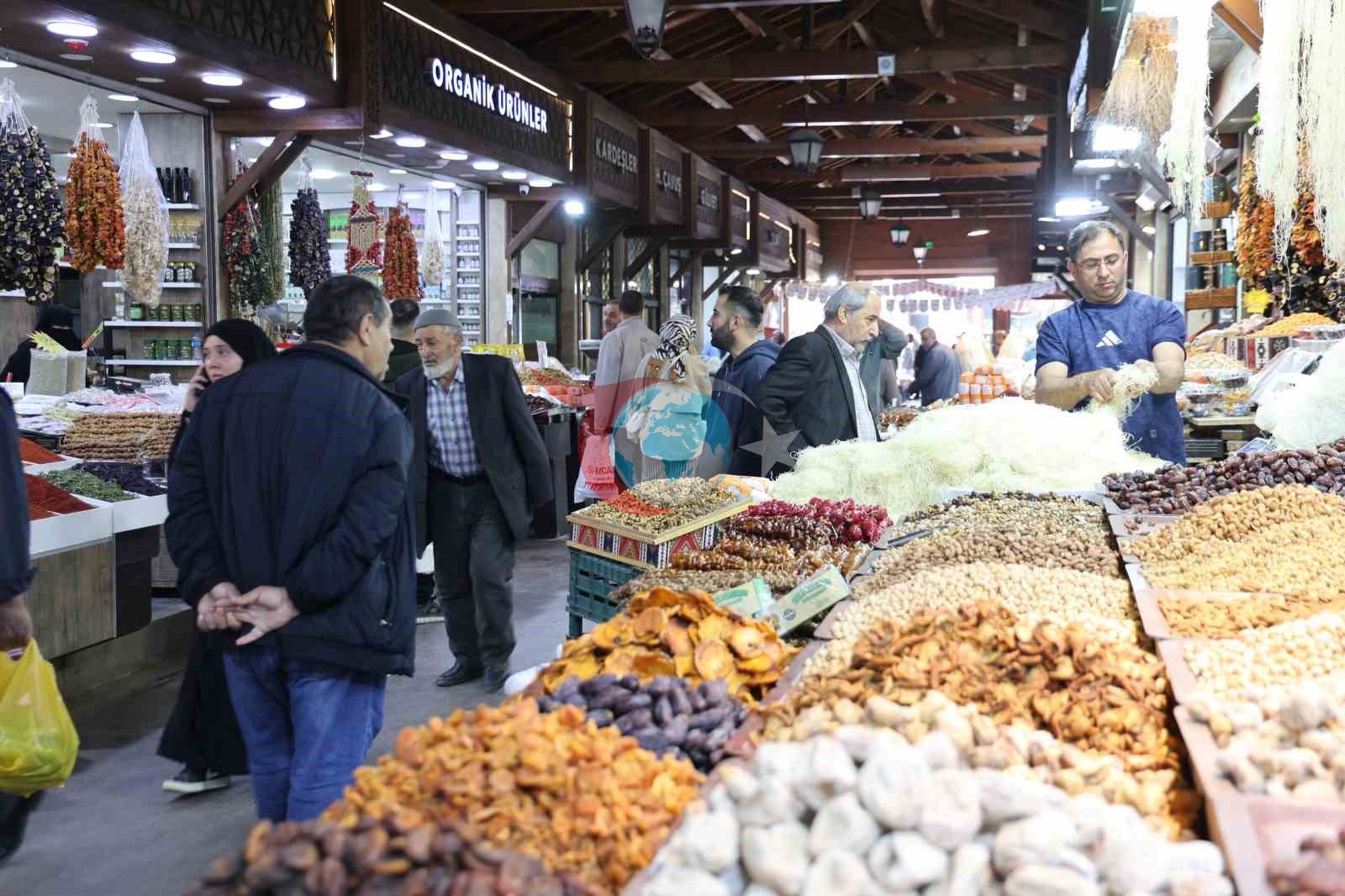 Tarihi Kapalı Çarşı’da Kurban Bayramı yoğunluğu yaşanıyor