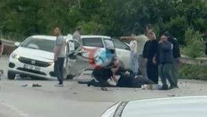 Чанаккаледе 2 көлік соқтығысып, 3 адам қаза тапты, 2 адам жарақат алды