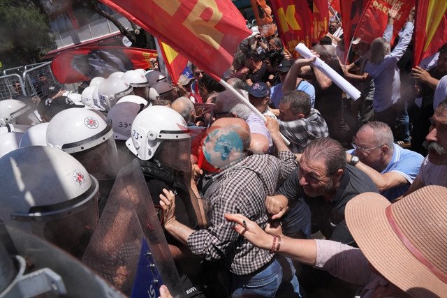 Özgür Özel'den Kemal Kılıçdaroğlu'na teklif: Kazanırsa elini öpeceğim - Resim: 2
