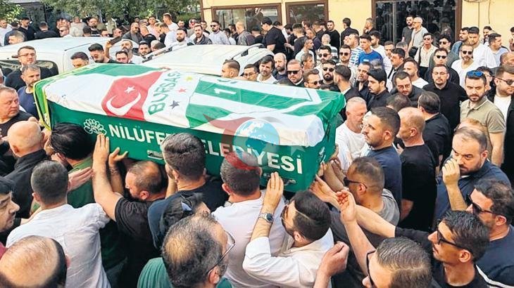 Trafik Kazaları ve Şehitlikte Hüzün: Bayramda Yaşananlar
