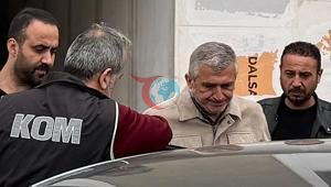 Son dakika... Düzce Akçakoca Belediye Başkanı Fikret Albayrak görevden uzaklaştırıldı