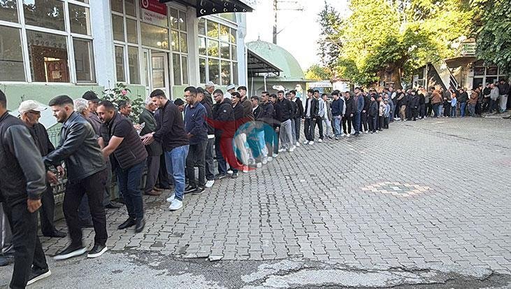 Çanaqqalada çoxəsrlik bayram ənənəsi: Akçakoyunda insan zənciri